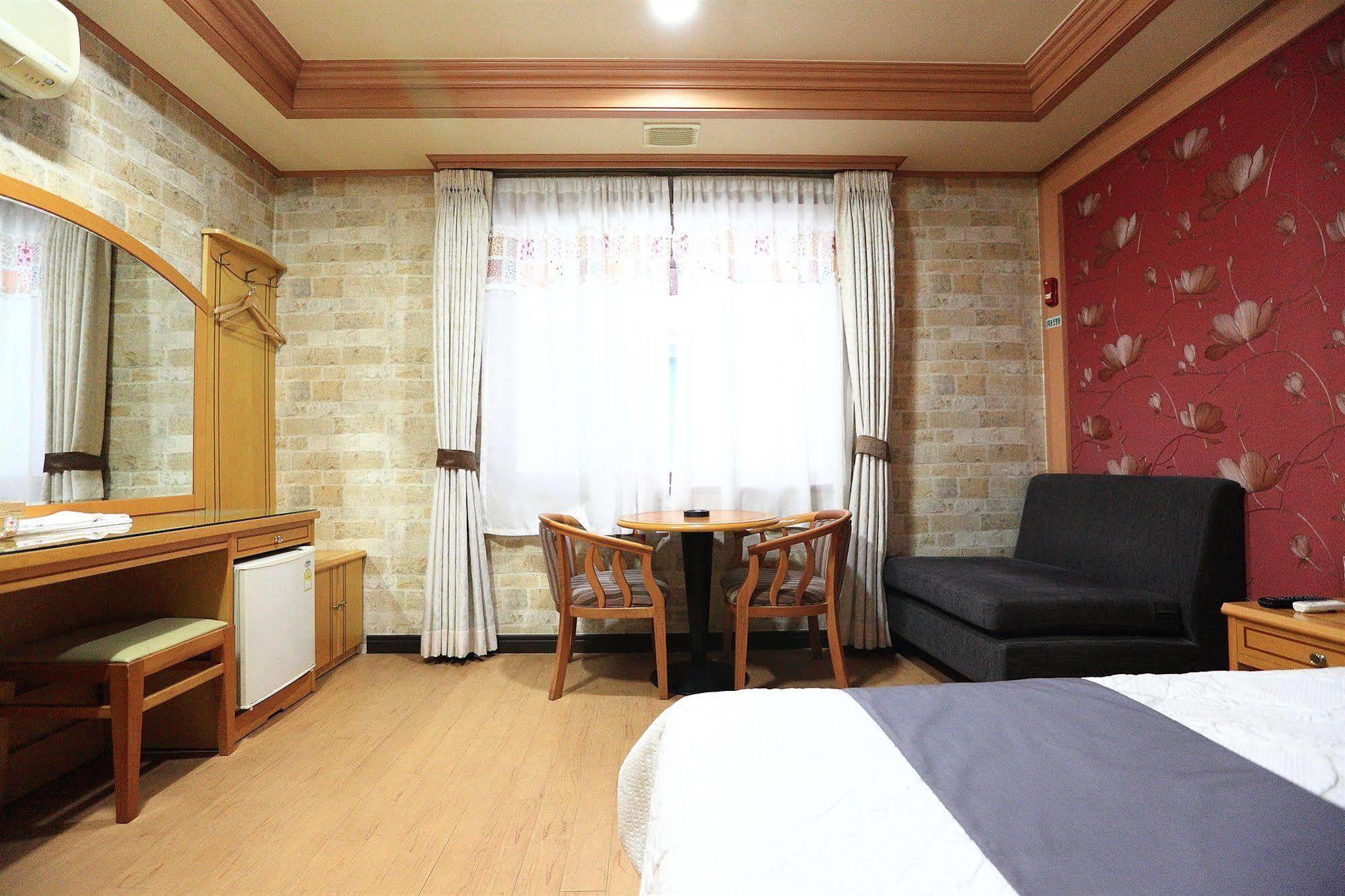 Jeju Olleh Hotel Ngoại thất bức ảnh